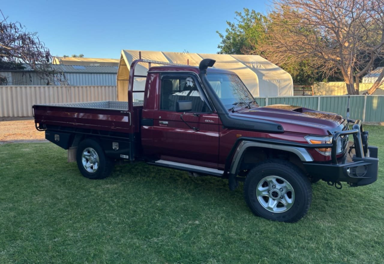 2022 Toyota land cruiser Pick-up, single cab - Image 4