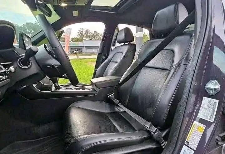 2017 Honda Civic Touring Sedan - Image 5