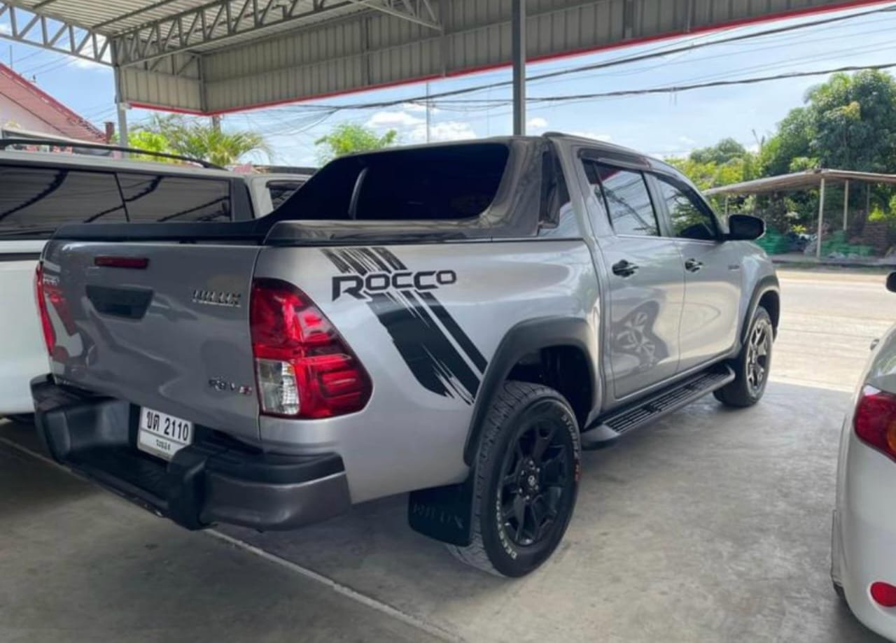 2023 Toyota Hilux Revo - Image 7
