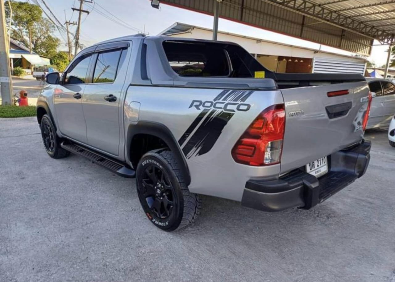 2023 Toyota Hilux Revo - Image 3