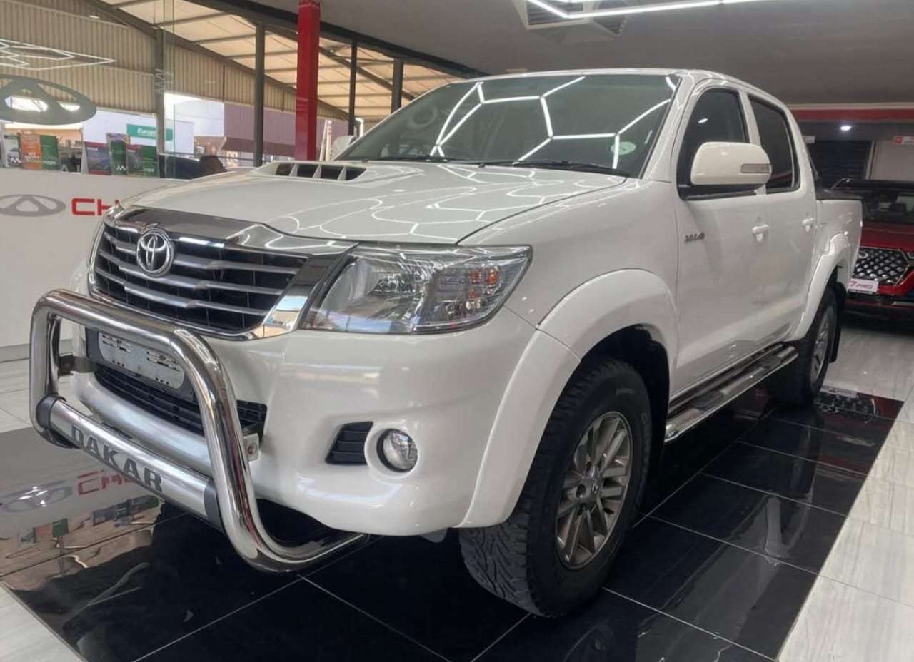 2014 Toyota Hilux Legend 45 3.0D4d Automatic - Image 8
