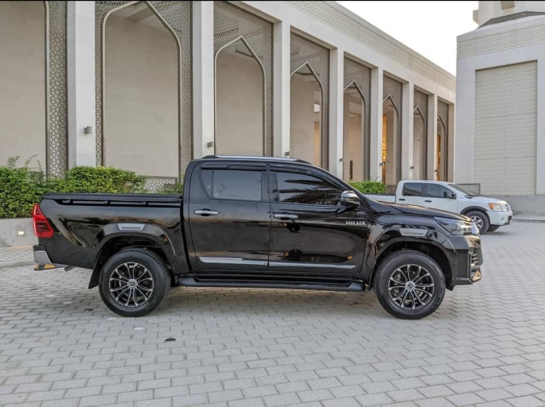 2024 Toyota Hilux Revo - Image 11