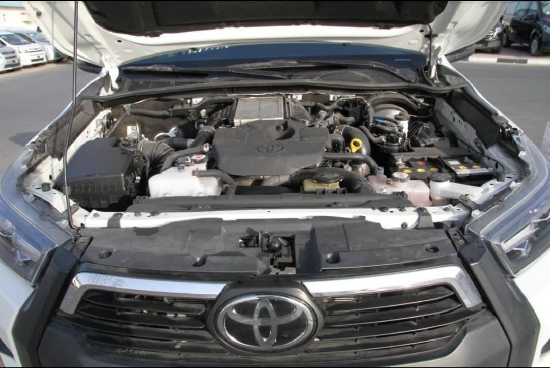 2019 Toyota Hilux 2.8 GD6 4x4 - Image 2
