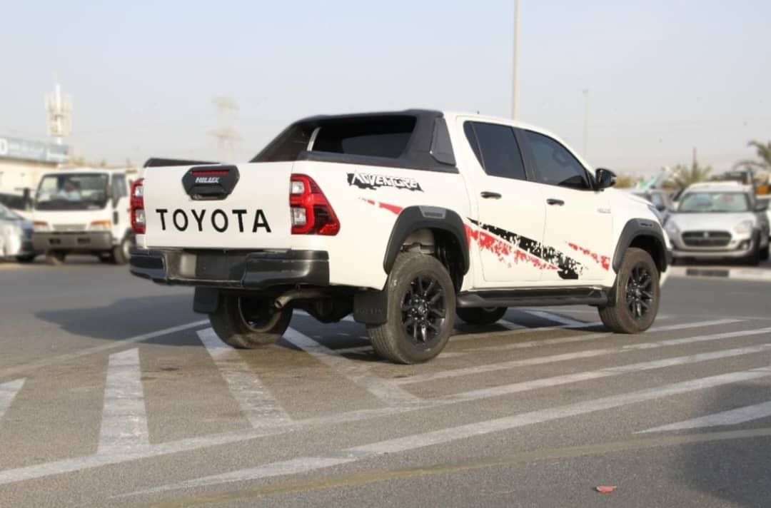 2019 Toyota Hilux 2.8 GD6 4x4 - Image 10