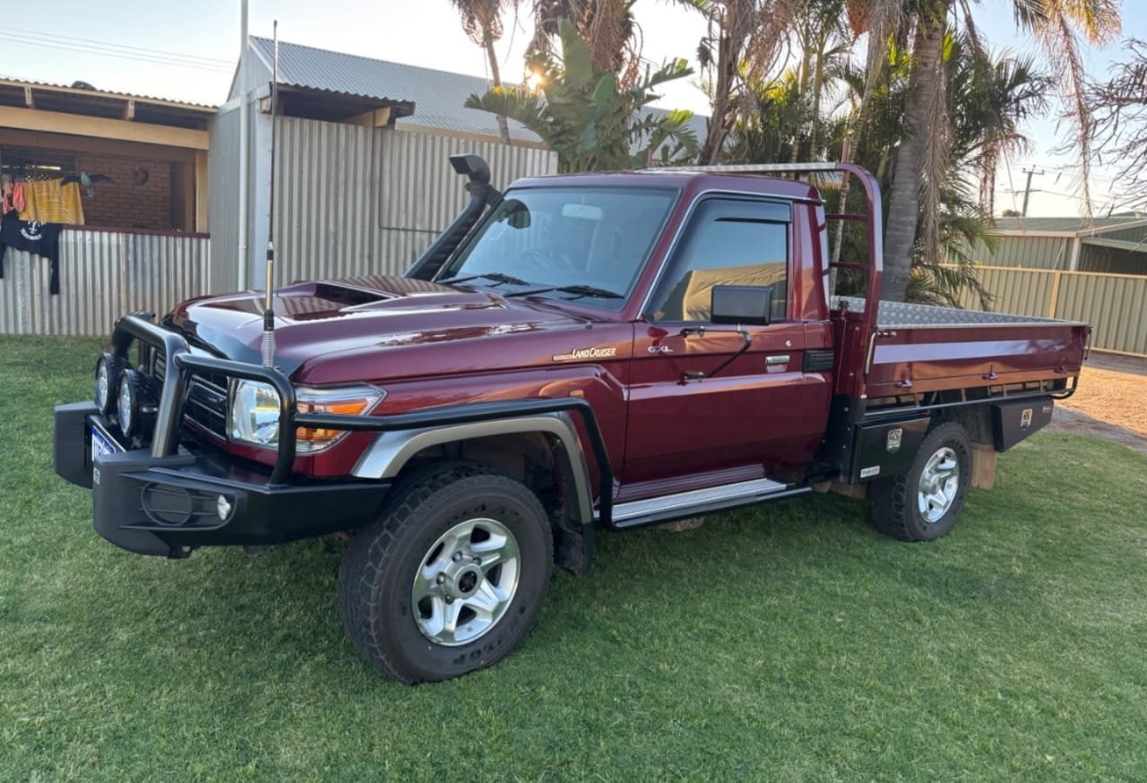 2022 Toyota land cruiser Pick-up, single cab - Image 11
